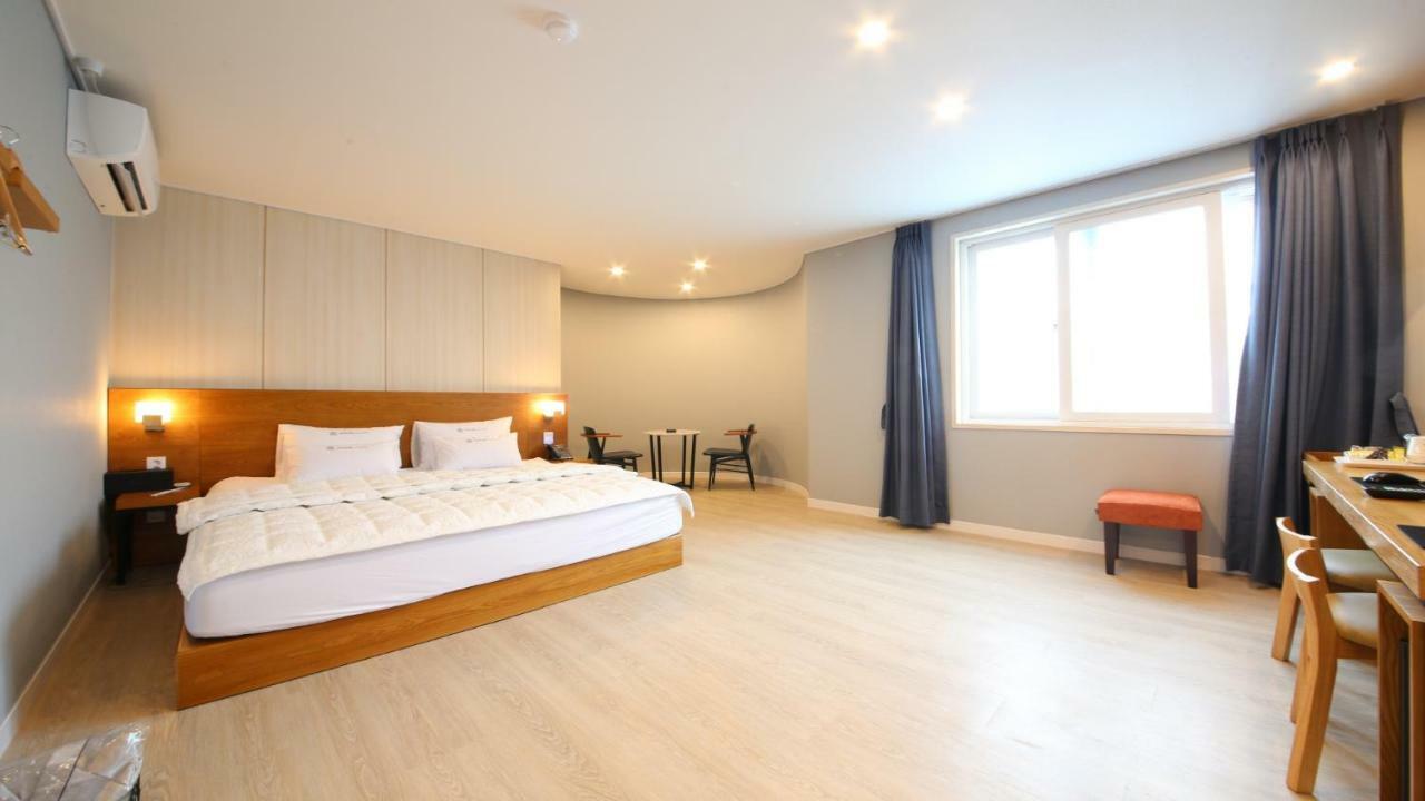 Hotel Palace Pohang Exterior photo